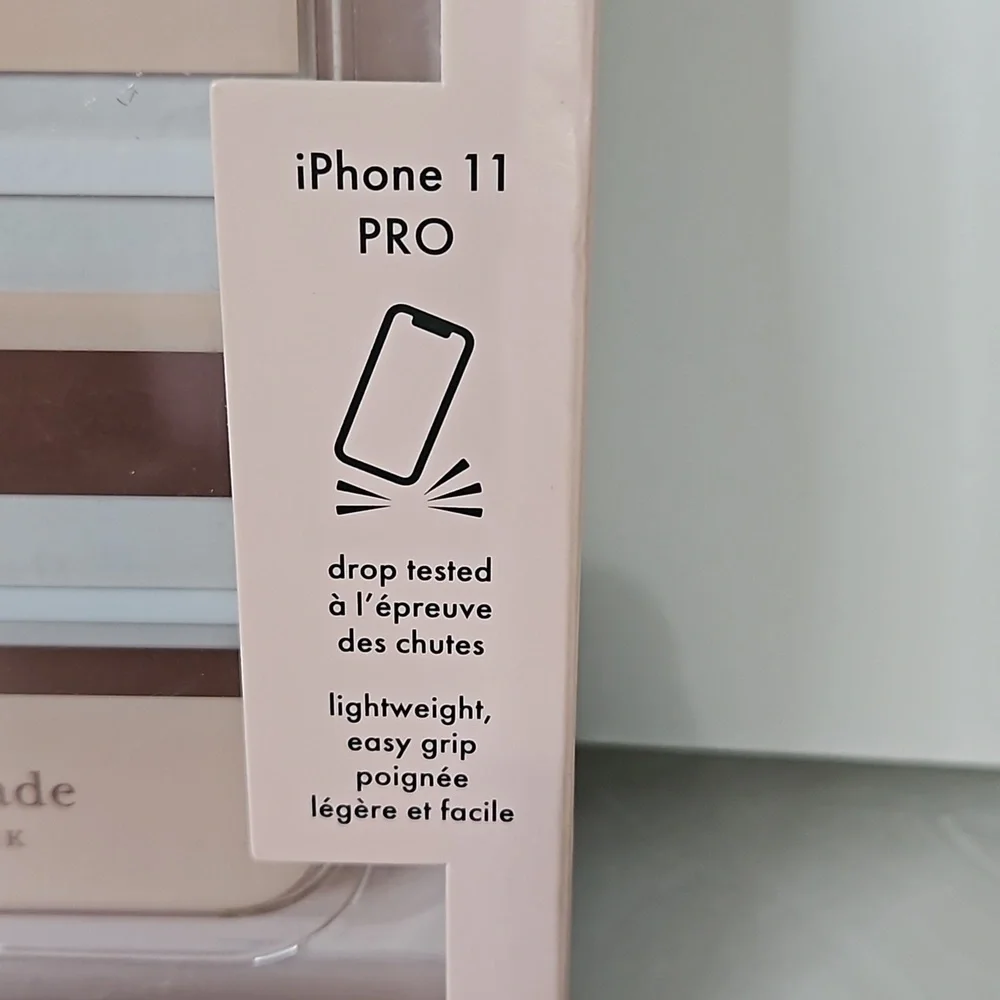 Kate Spade  New York  iPhone 11 PRO Case - Picture 3 of 6